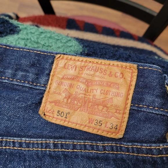 Levi’s 501 Premium Big E Jeans Mens 35x32 Blue Denim Button Fly Dark Wash - Picture 7 of 11